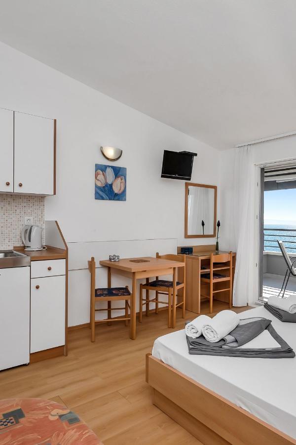 Apartments And Rooms By The Sea Baska Voda, Makarska - 2578 Eksteriør billede