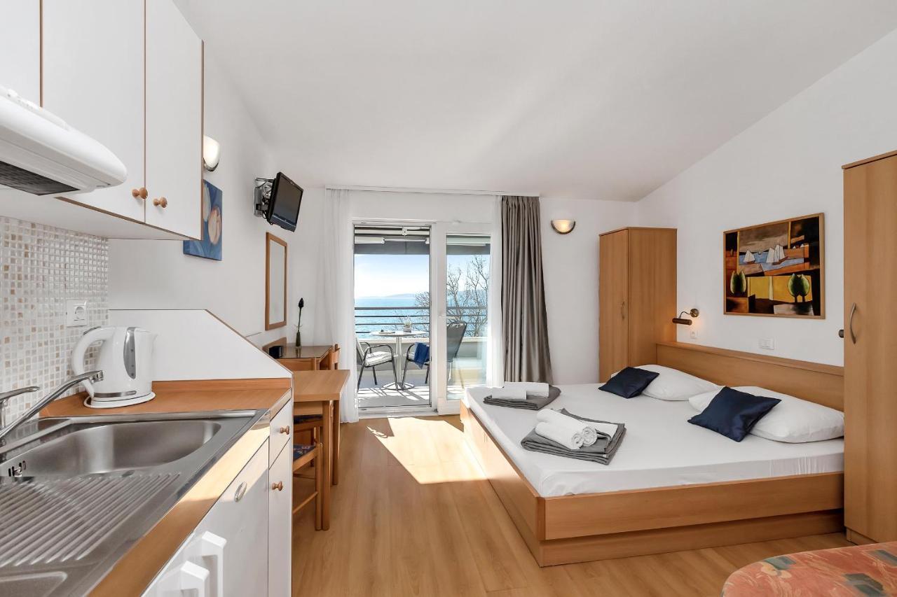 Apartments And Rooms By The Sea Baska Voda, Makarska - 2578 Eksteriør billede