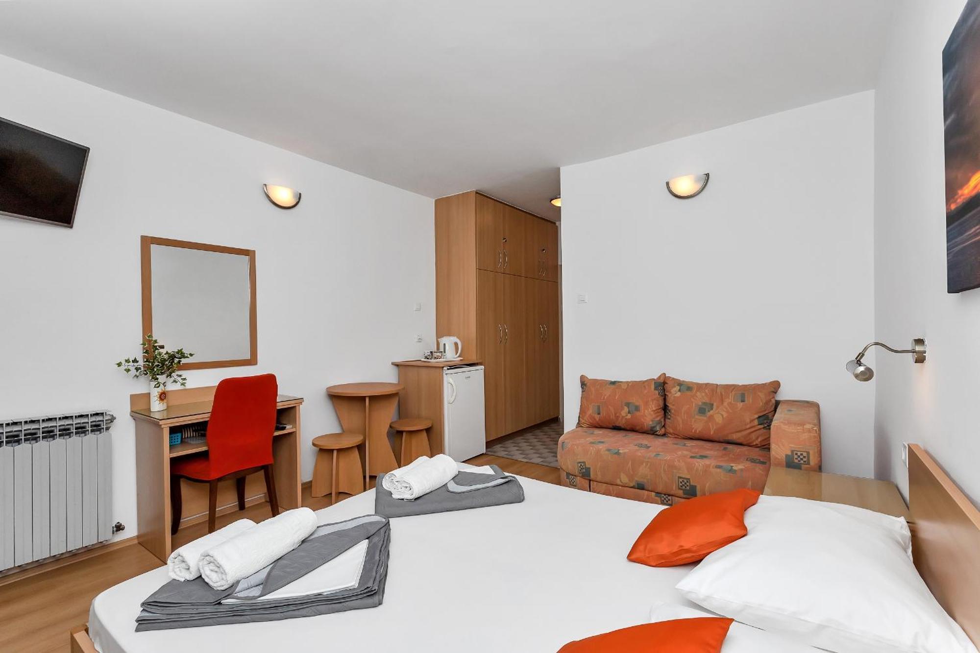 Apartments And Rooms By The Sea Baska Voda, Makarska - 2578 Værelse billede